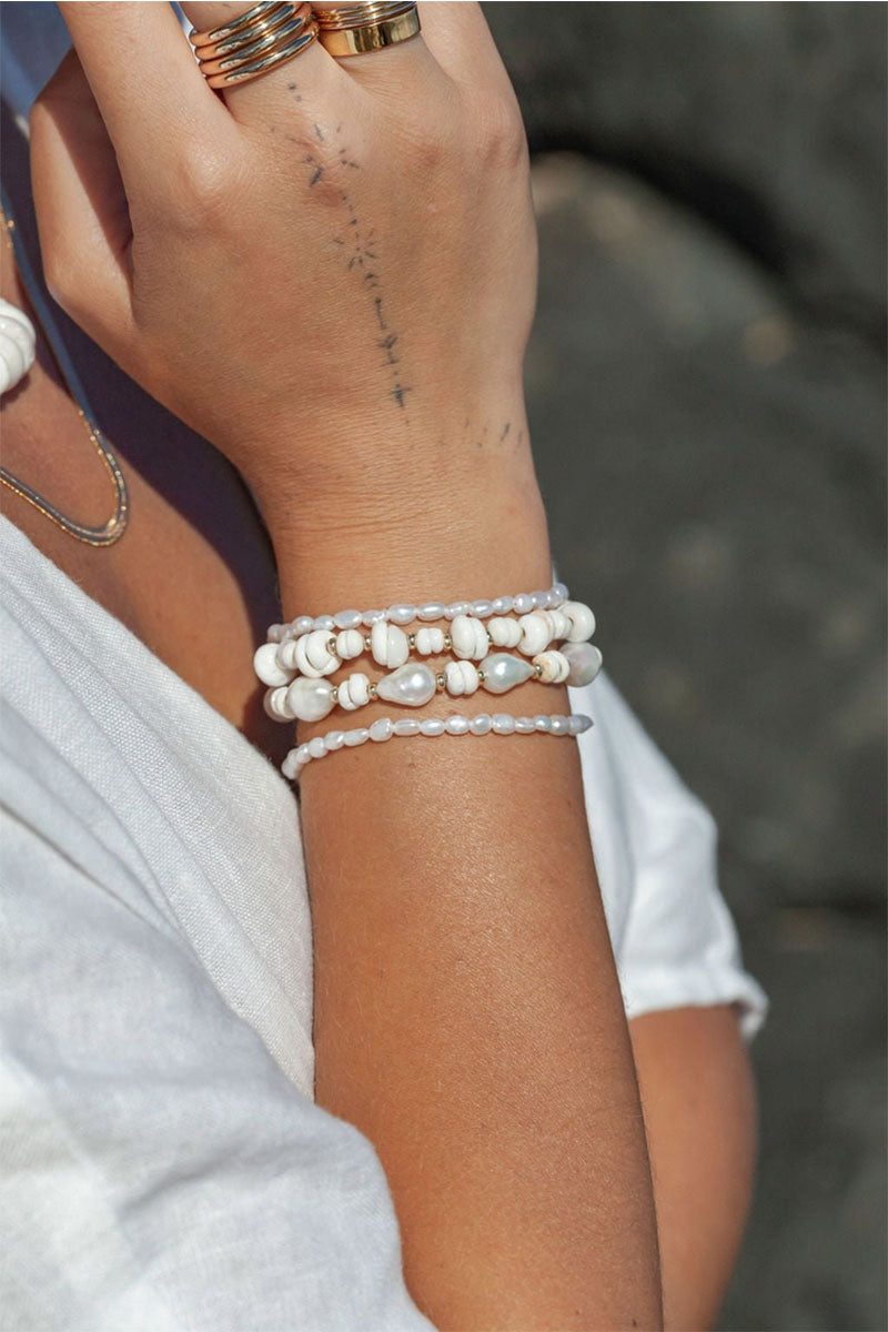 Dainty Pearl Bracelet - Maile